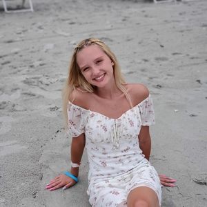 Meet your Posher, Devin